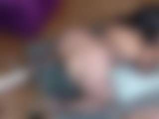 Emmasexxy's Live Sex Cam Show