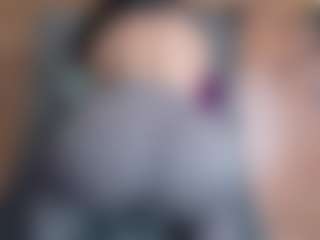 Live cam show with Emmasexxy - Butt Plug on Instabang