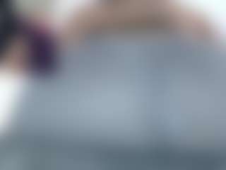 Live cam show with Emmasexxy - Thick on SmokeAndPoke