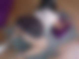 Live cam show with Emmasexxy - Small Tits on fuck-show.com