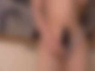 Live cam show with KattiKiss - Green Eyes on Hubzter Live