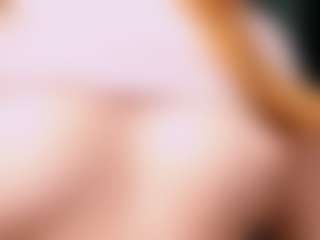 Live cam show with KattiKiss - Skinny on CamClone