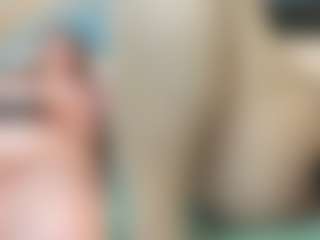Live cam show with SweetXL - Interactivetoy on live18s.com