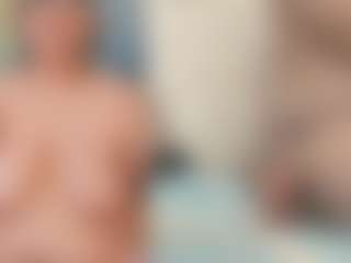 Live cam show with SweetXL - Interactivetoy on fapnchat