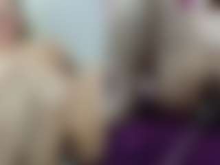 Live cam show with SweetXL - Double Penetration on Camsoda