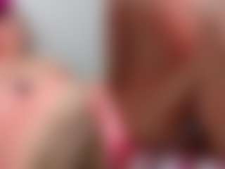 Live cam show with SweetXL - Nipple Play on Camsoda