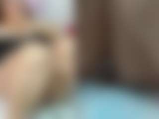 Live cam show with SweetXL - Nipple Play on SpunkLive