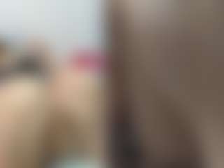 Live cam show with SweetXL - Smoking on MyBangCams