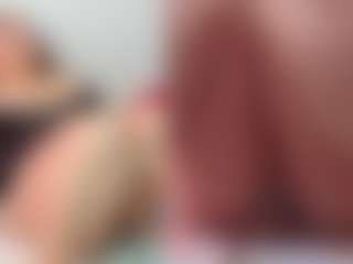 Live cam show with SweetXL - Red Hair Fetish on TastyBlacksLive