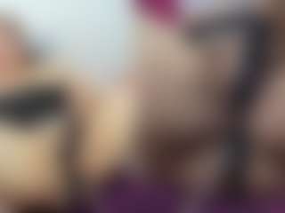 Live cam show with SweetXL - Nipple Play on CamSextacy