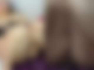 Live cam show with SweetXL - Red Hair Shaved Pussy on infinitiblacc.com