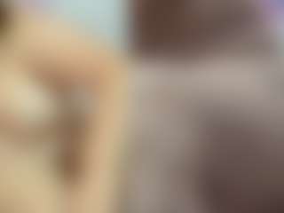 Live cam show with SweetXL - Nipple Play on sexylive.show