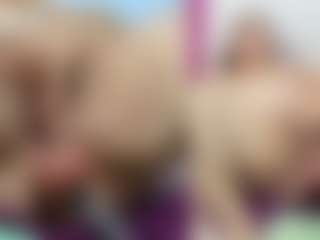 Live cam show with SweetXL - Red Hair Shaved Pussy on Camsoda