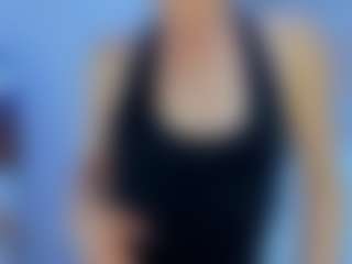 Live cam show with AmyKolbold33 - Thin on EXY