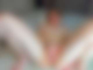 Live cam show with Rosie - Tittyfuck on Fling VIP Chat