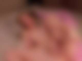 Live cam show with Rosie - Handjob on Dare Cams