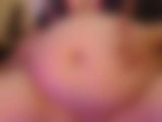 Live cam show with samybellys - Smoking on CamwithHer