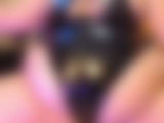 Live cam show with samybellys - Petite MILF on instabang