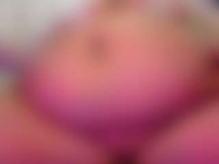 Live cam show with samybellys - Chubby on SpunkLive