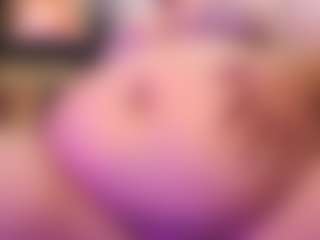 Live cam show with samybellys - Plussize on luckytryst.com