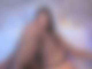 Live cam show with Cristal-Heart - Rubia on hotwifechat.live