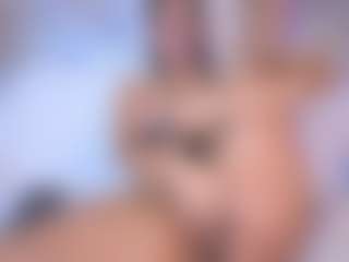 Live cam show with Cristal-Heart - Hush on Camsoda