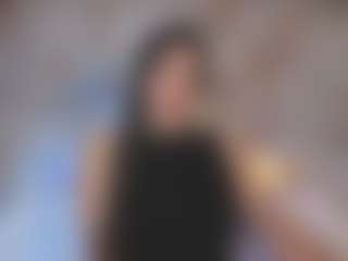 Live cam show with Cristal-Heart - Oil on friskycurves.com