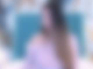 Live cam show with Cristal-Heart - Small Tits on AdultVida.com