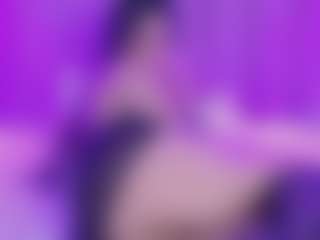 Live cam show with Cristal-Heart - Oil on CamClone