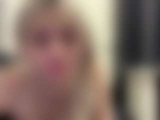 Live cam show with LeahSmith - Average on Camiplay Live