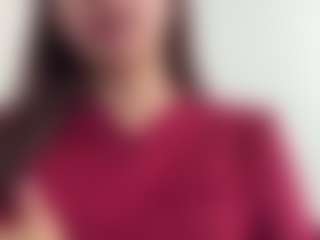 Live cam show with Lunabum - Brown Hair on CamwithHer
