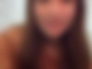 Live cam show with Lunabum - Wet on Camiplay Live