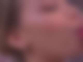 Live cam show with Spring-Day - Raven Hair on intimatelivegirls.com