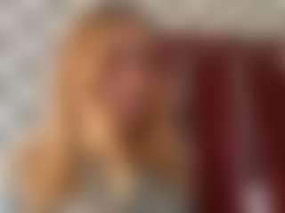 Live cam show with AlisMoona - Foot Fetish on CamClone