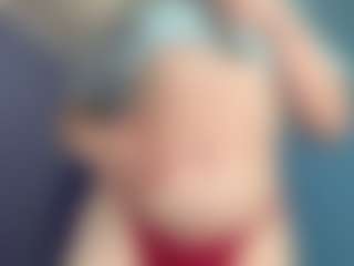 Live cam show with AlisMoona - Suck on xxxlivecams.org