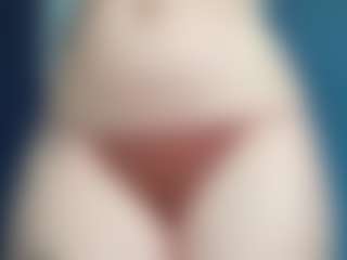 Live cam show with AlisMoona - Suck on Dolls Live