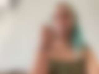 Live cam show with AlisMoona - Lush Blonde Hair on Camsoda