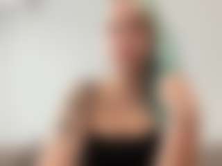 AlisMoona's Live Sex Cam Show