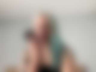Live cam show with AlisMoona - Spanks on infinitiblacc.com