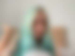 Live cam show with AlisMoona - Suck on fuklive.com