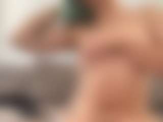 AlisMoona's Live Sex Cam Show