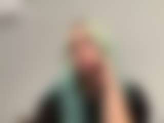Live cam show with AlisMoona - Lush Blonde Hair on xplaylive.com