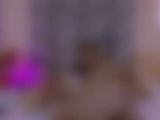 Live cam show with Emily Black - Fuck Machine on Hubzter Live