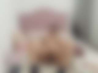 Jade-Zayn MILF webcam performer live streaming