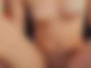 roxanrox's Live Sex Cam Show