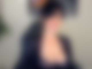 Live cam show with Sara - Lovense on live18s.com