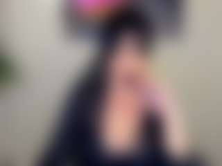 Live cam show with Sara - Mature on crypto-cams