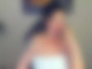 Live cam show with Sara - Average on fapnchat