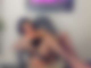 Live cam show with Sara - Mature on Streamer API