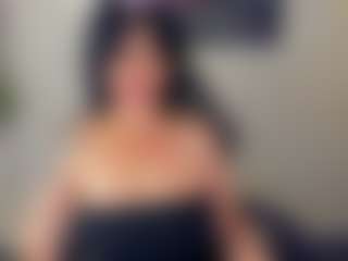 Live cam show with Sara - Mature on Free Soda
